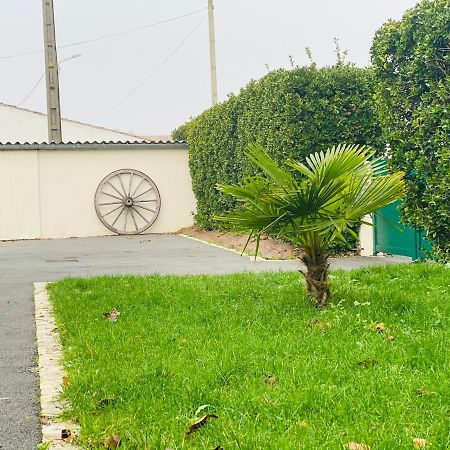 Maison De Campagne Chez Trabou Et Loulou 20 Min De La Rochelle Aigrefeuille-d'Aunis Luaran gambar